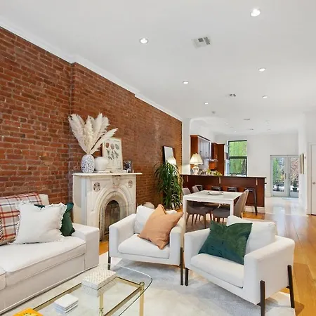 Luxury Oasis In Manhattan